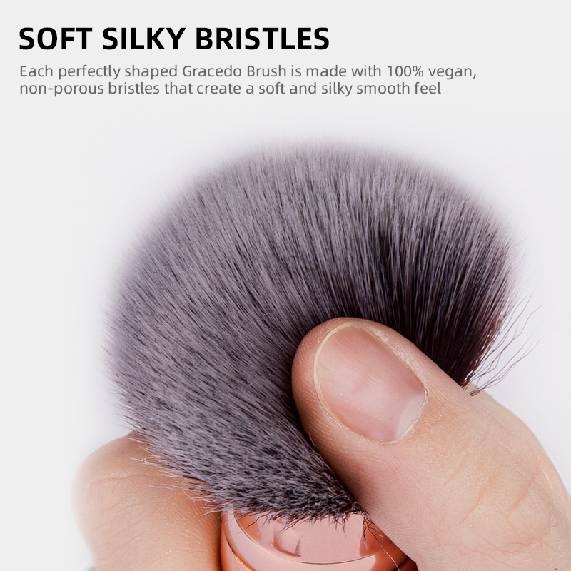 Retractable Brush with Cover