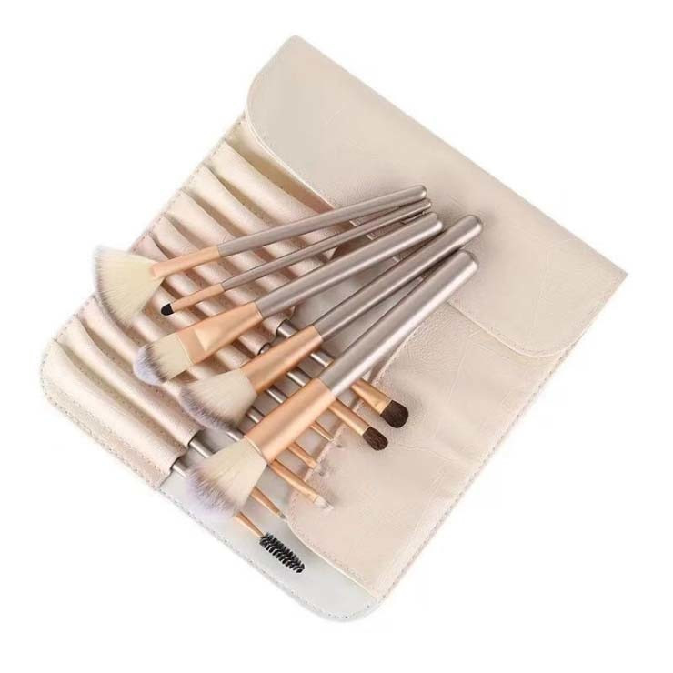 18 PCS Professional Makeup Brush Set with Leather Bag