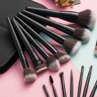 Versatile 20-Piece Makeup Brush Set with Pouch