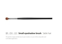 Medium Size Cut Brush for Blending Eye Makeup